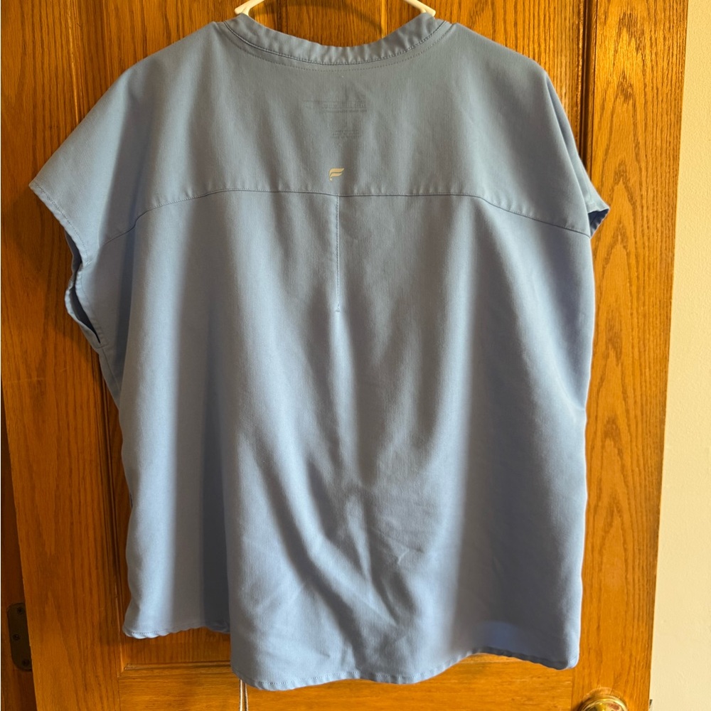 Fabletics Light Blue Top - Picture 2 of 5